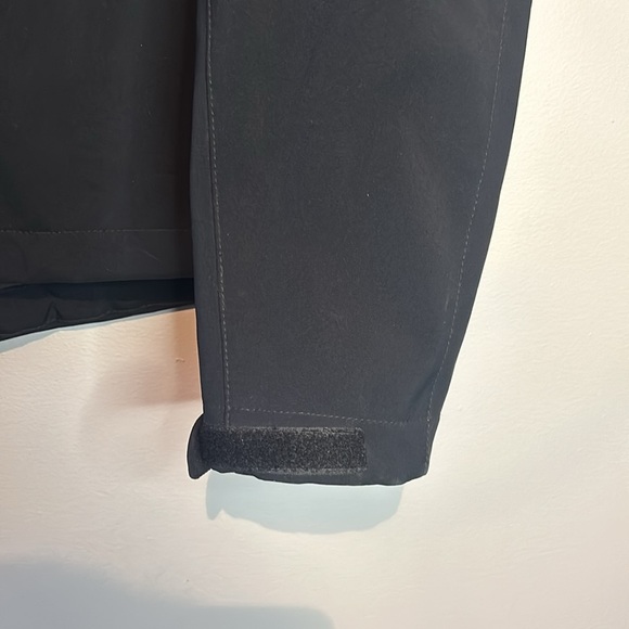 Eddie Bauer Men's Black Jacket - Picture 7 of 8